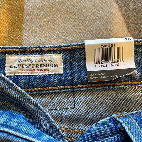 Levi’s premium wedgie fit jeans - Picture 10 of 16